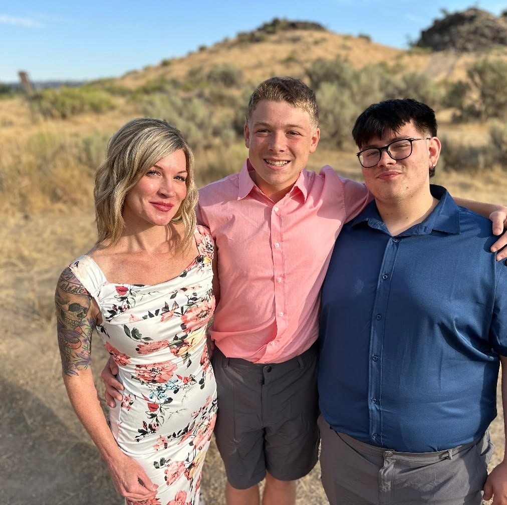 Lindsey Estes with her two sons